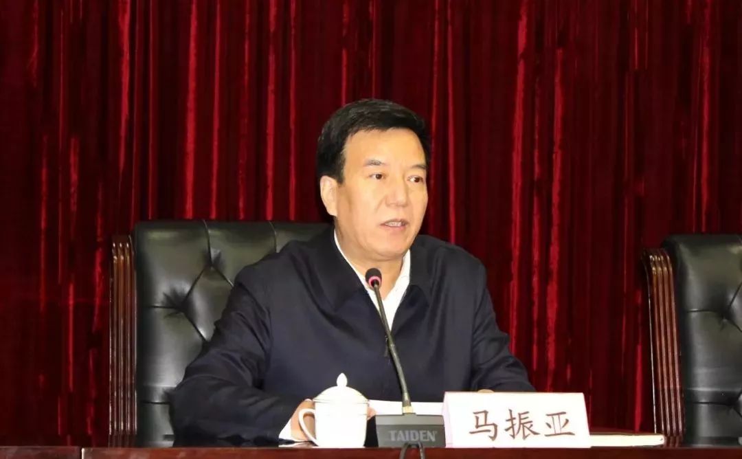 省政府副秘书长贾宁,省委组织部副部长马振亚,省委编办副主任陈贵辉