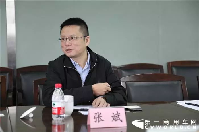 东风汽车股份董事会秘书,综合管理部部长张斌