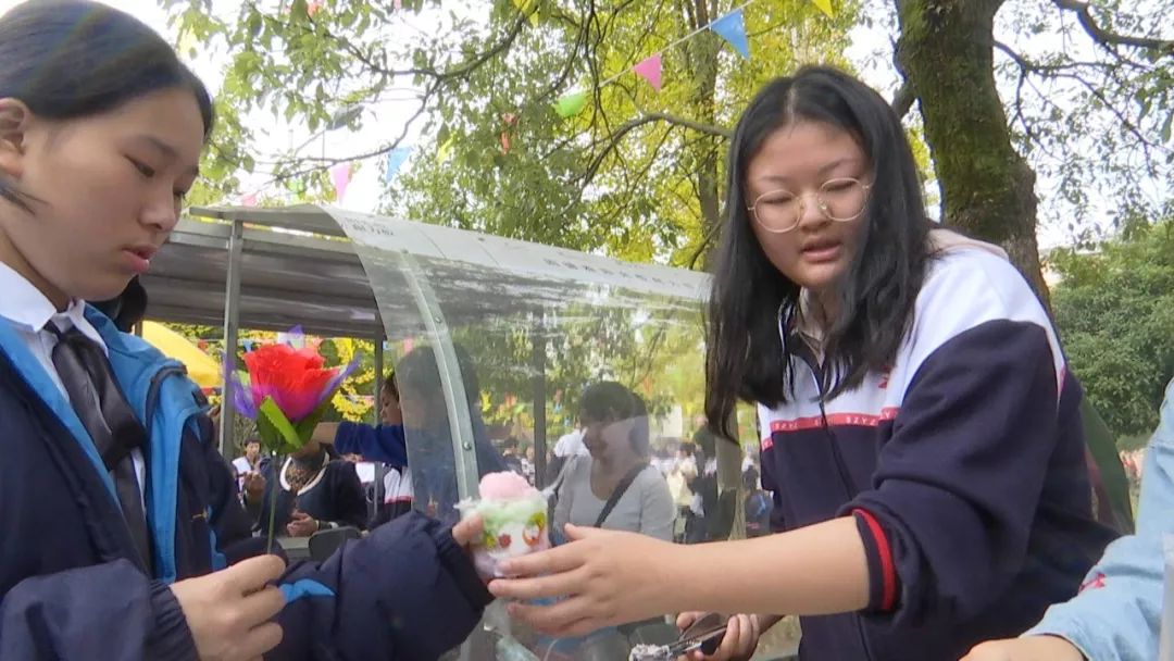 桑植一中这几天很热闹