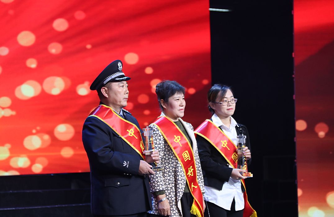 厉庄镇第2位中国好人-殷自玉,这个女孩让市委书记