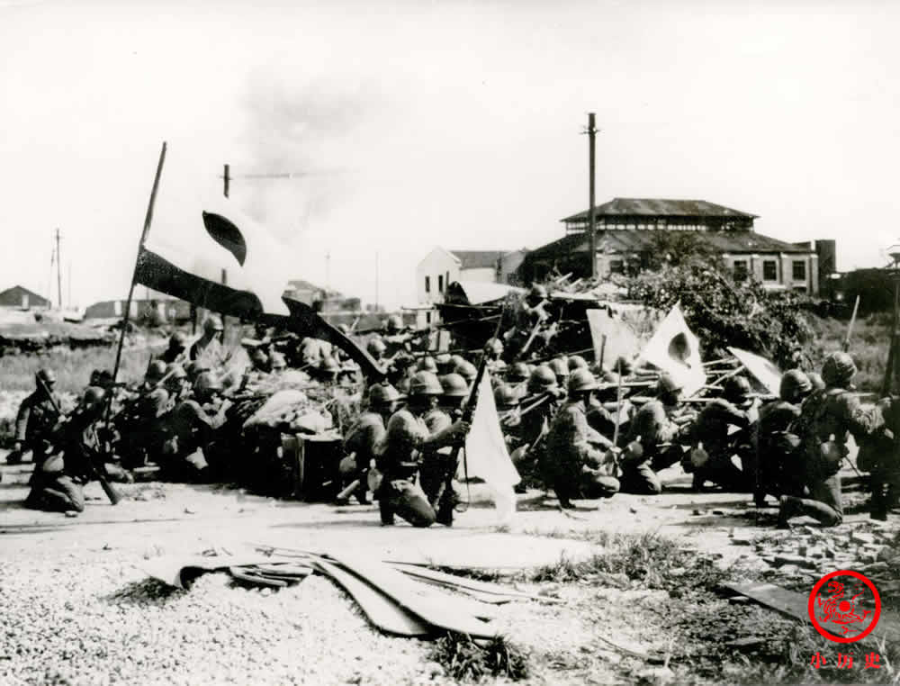老照片:淞沪会战期间日军的侵略行动 来势汹汹