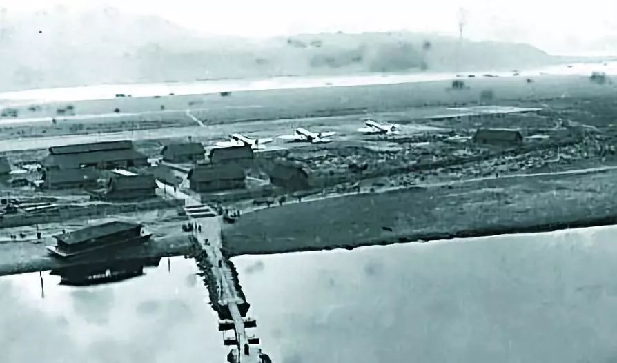 见证纪念改革开放40周年特别报道细数重庆机场的那些建设史