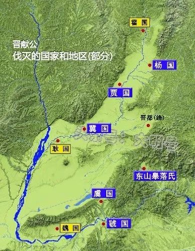 献公对外积极开拓,通过「假道伐虢」拿下了虞国和虢国,又取河外列城五