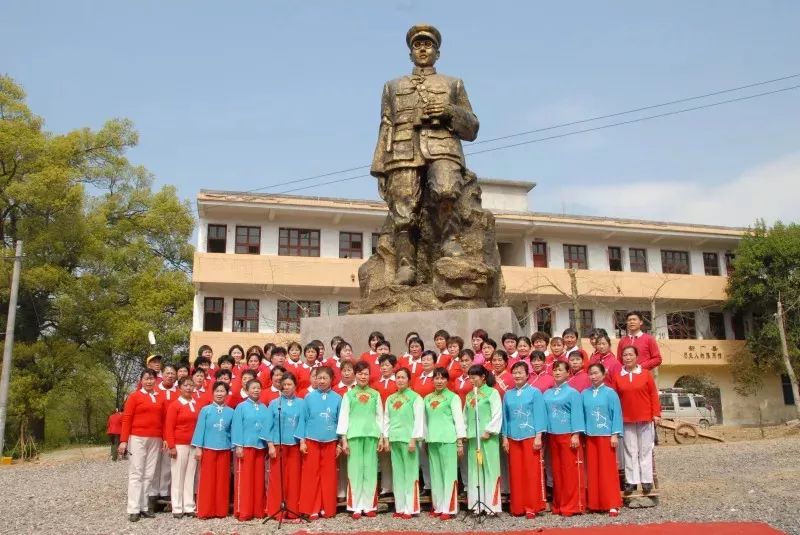 新宁县宛旦平烈士故居红色旅游景区代表介绍景区基本情况和基础设施