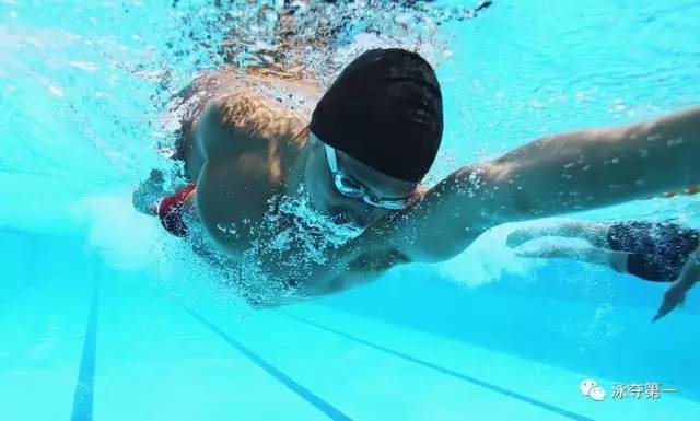 水中呼吸训练的重要性 运动