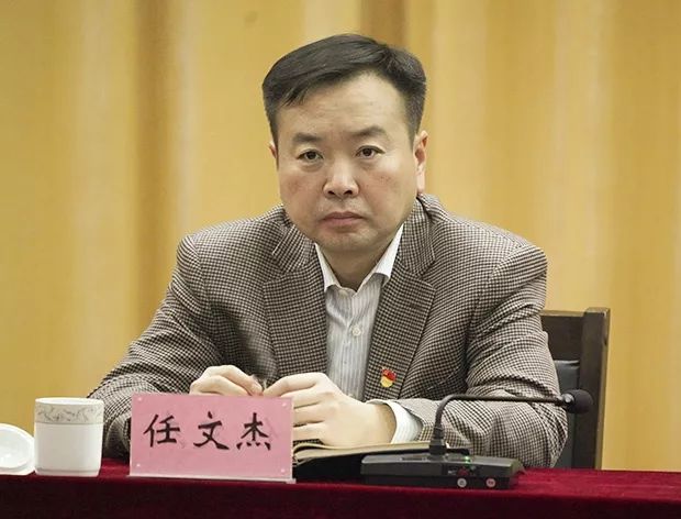 校长任文杰出席会议动员会后,巡视组与省统计局民意调查中心共同组织