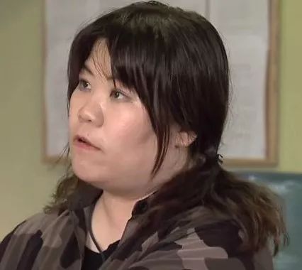 神似“飯托”Karen！網民推《愛回傢》池美麗重演騙局，原來參加過《殘酷一叮》！？