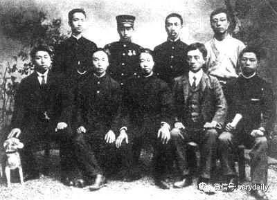 「今日历史」11月4日大事记，历史上的今天发生了什么？