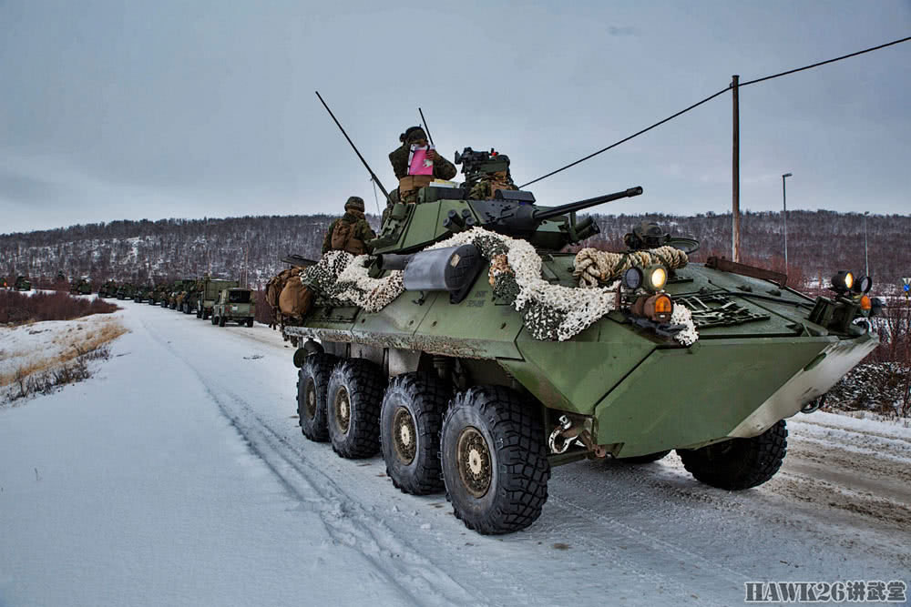 美陆战队在挪威展示地面进攻力量 m1a1 lav25联手出击_部队