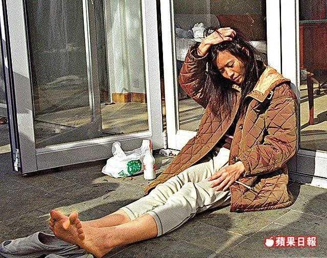 藍潔瑛猝死家中，曾志偉兒子點讚，一代絕世美人淪為香港世紀癲王 娛樂 第15張