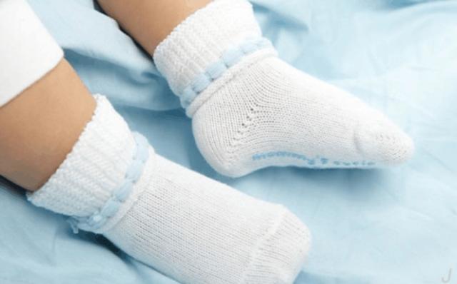 寶寶睡覺時到底要不要穿襪子？很多人都不了解 親子 第3張