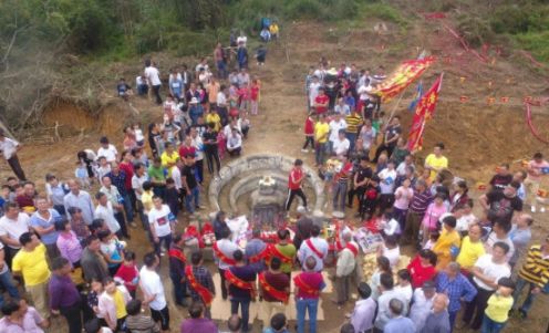 霸气航拍!2018年广西博白刘氏万人祭祖盛典,场面震撼