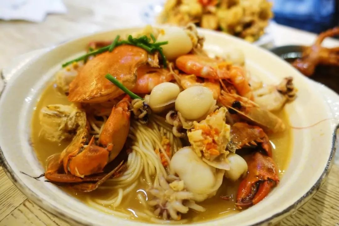 11月在上海吃遍蟹黄面?看这一篇就够了