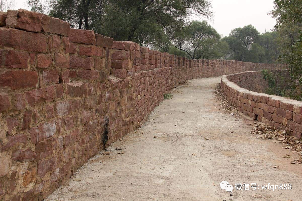朱元璋后人建了一个村寨，城墙坚固，日本人打了三天也没能打下来