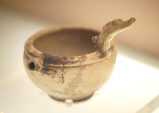 逛博物院發現秘密，原來一直以為日本人發明的側把壺出處也是中國 旅行 第5張
