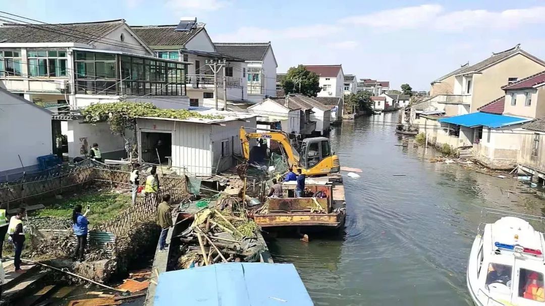 沺泾社区人口_漕河泾街道社区食堂(3)