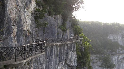 國內最驚險刺激的棧道，聽名字就腿軟了，你敢挑戰嗎？ 旅行 第2張