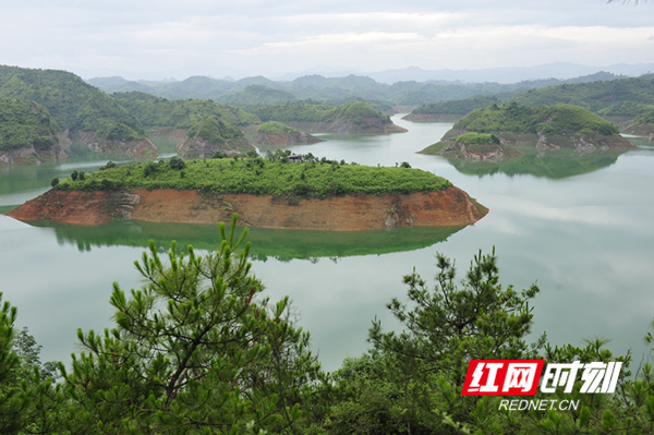 青山垅大)型水库和龙潭中型水库地处湖南省郴州市永兴县东部山区龙