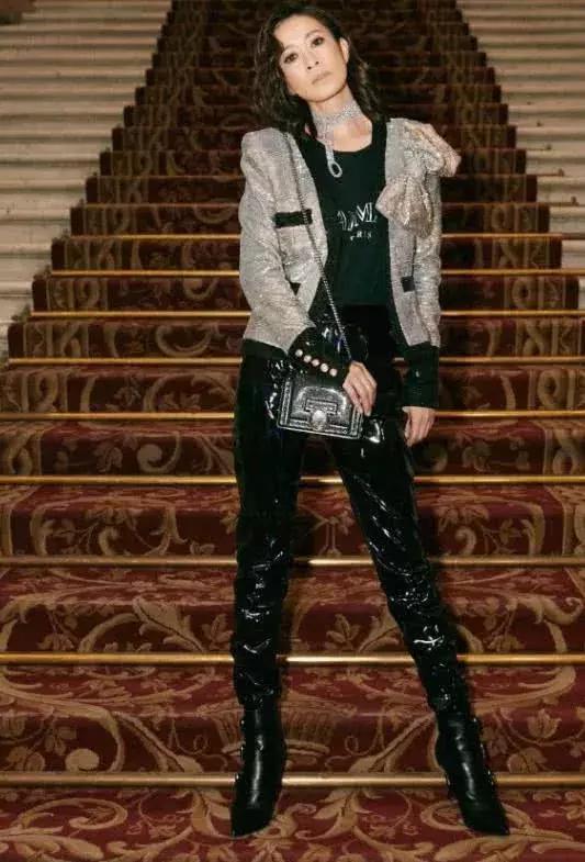 佘詩曼「液體褲」引領時尚，網友驚呆了：簡直與腿融為一體 時尚 第5張