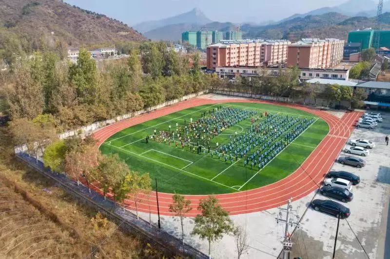 地处燕山山脉的滦平县,是国家扶贫开发重点县,其许多小学地处山区