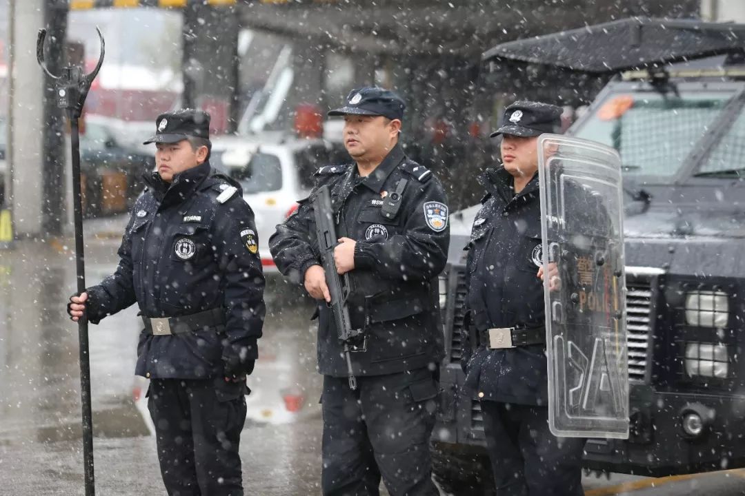 今日立冬,别忘了那些让我们"三冬暖"的人民警察