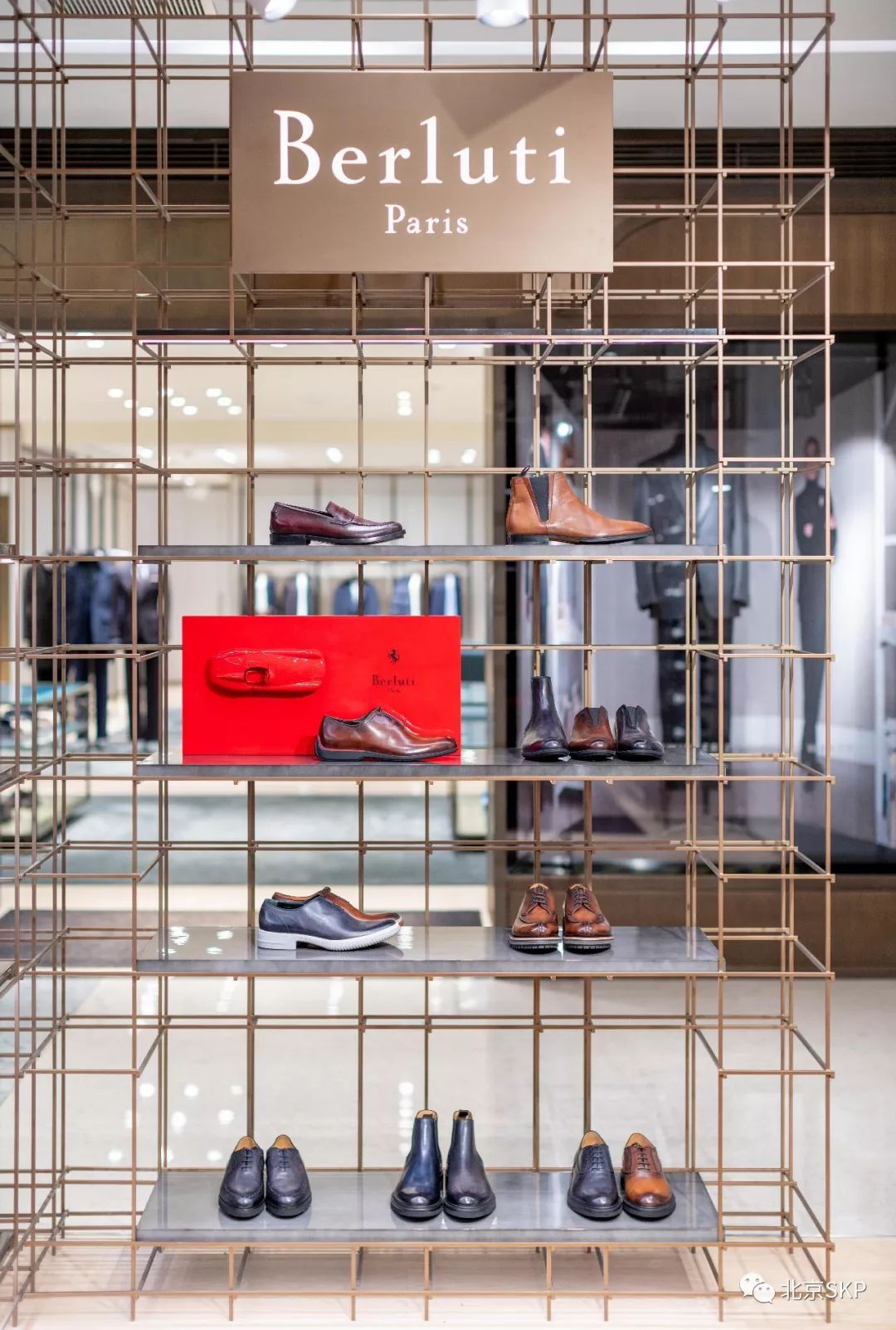 berluti | 纵横人生 主题店登陆北京skp