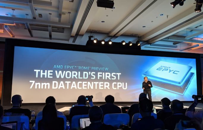 全球首款7纳米数据中心CPU问世,AMD赌赢了