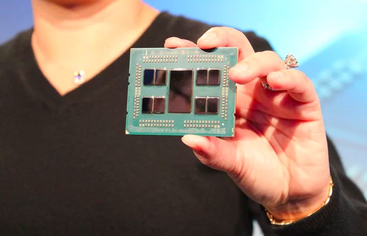 全球首款7纳米数据中心CPU问世,AMD赌赢了