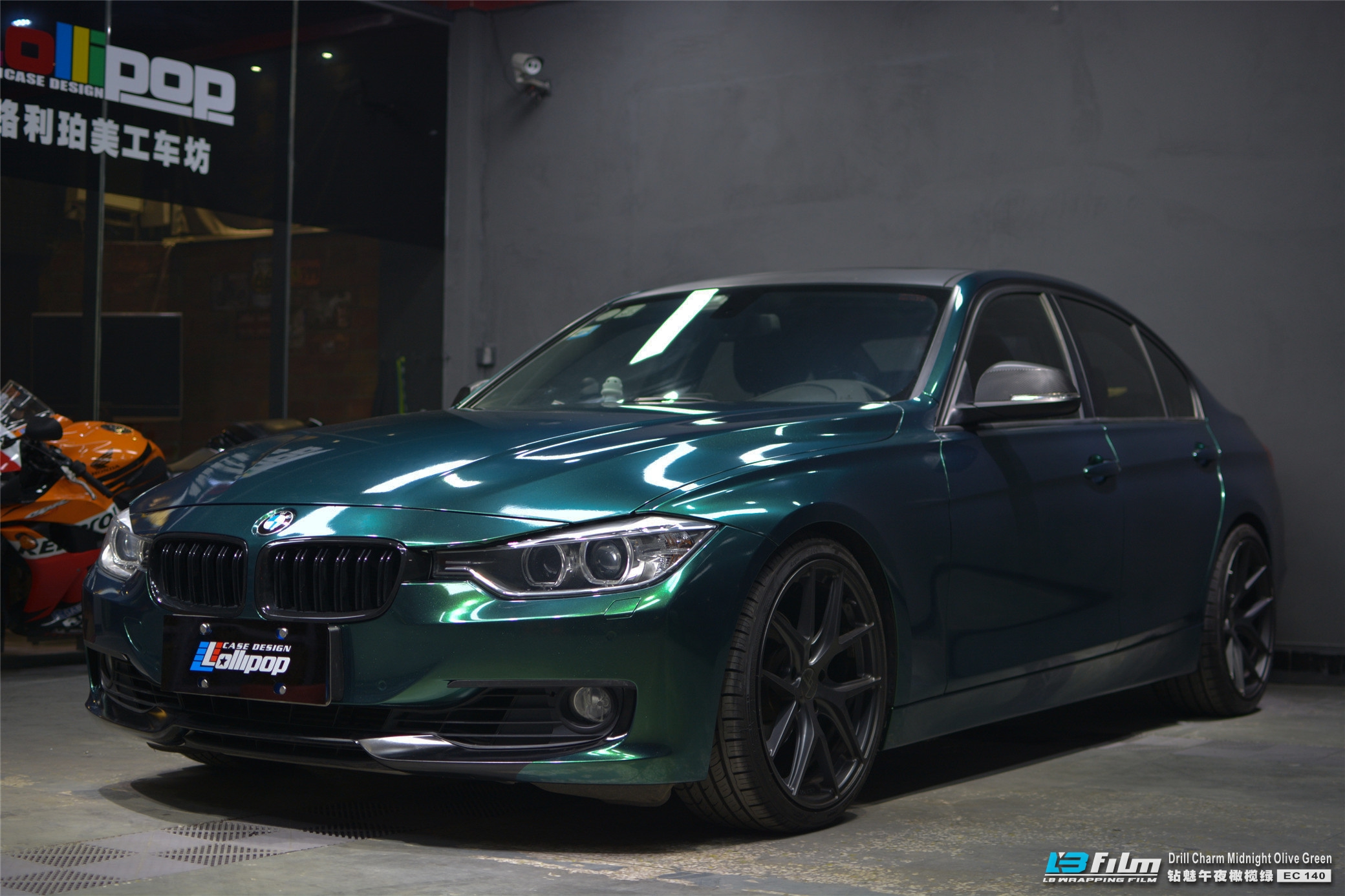 夜幕下的暗影,bmw3系"钻魅午夜橄榄绿"