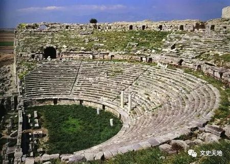 古希腊竞技场古代奥林匹克运动会以法规严格闻名于世,谁若违反运动会