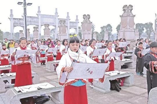 德育南岸粉墨飘香南岸怡丰实验学校的诗和远方