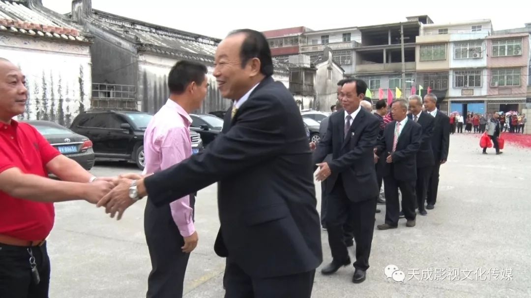 汤坑大长陇二乡缔造睦邻友好互访座谈会(11月01日)