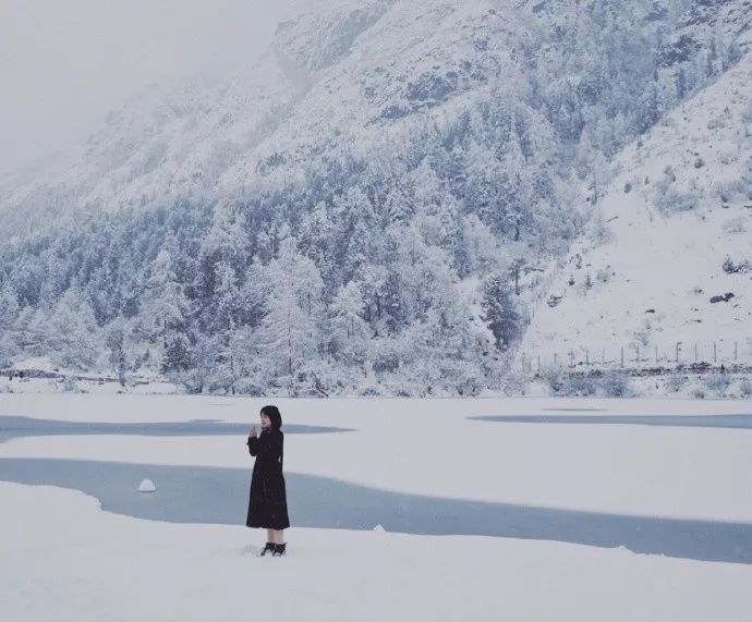 下雪了!成都周边这些景区都下雪了,你们还不去看看?