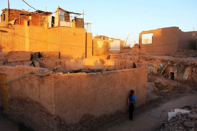新疆這個地方將房子建懸崖上，巷子多如迷宮，有個謎團讓網友不解 旅行 第4張