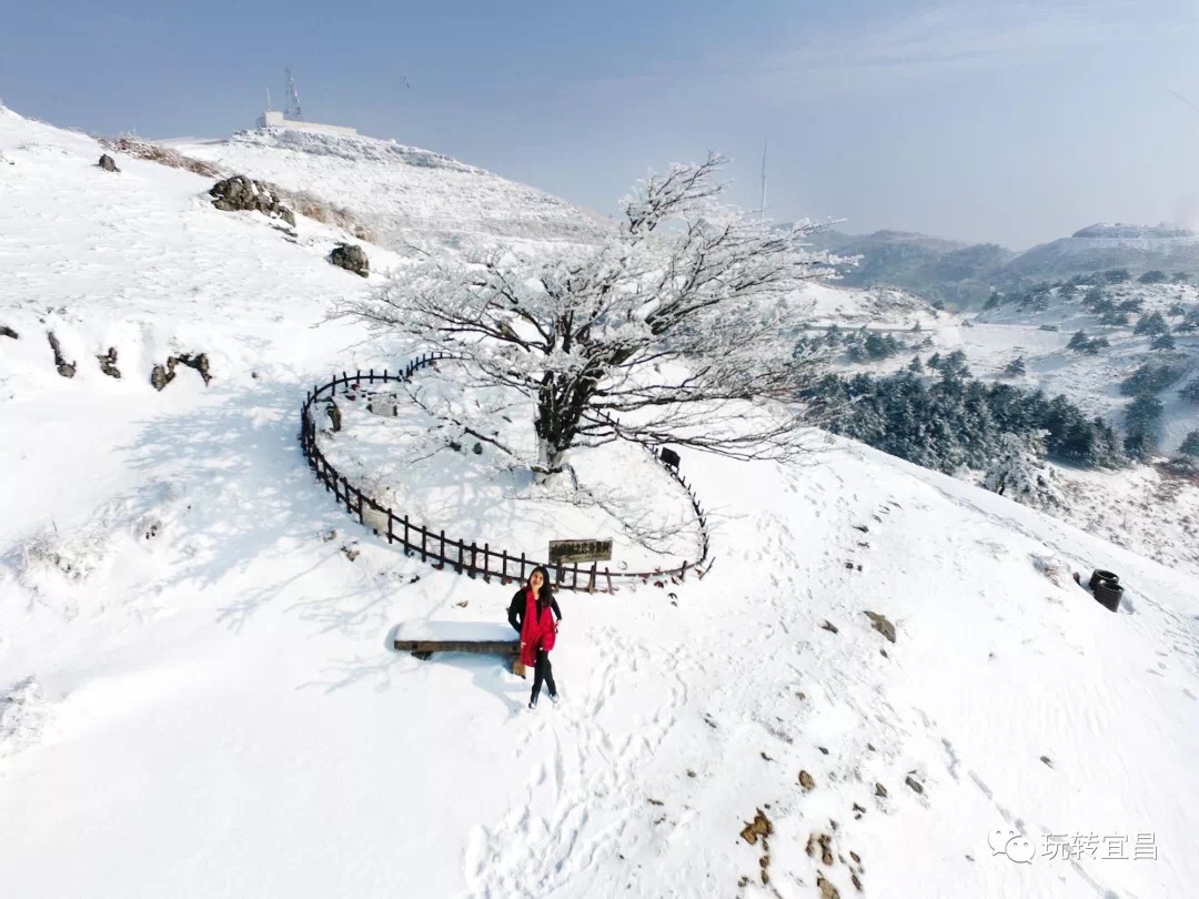 百里荒纷扬的第一场雪是邀请您去滑雪的请帖