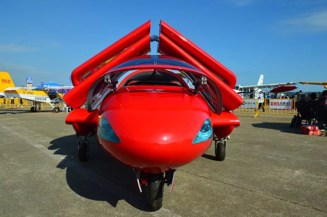 珠海航展明星:全球首款海陆空三栖飞行汽车惊艳亮相