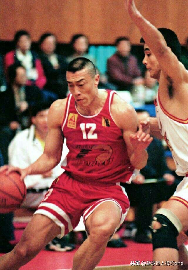 中国历史最强壮的前锋！最大荣誉却是外援MVP，追梦NBA遗憾失败