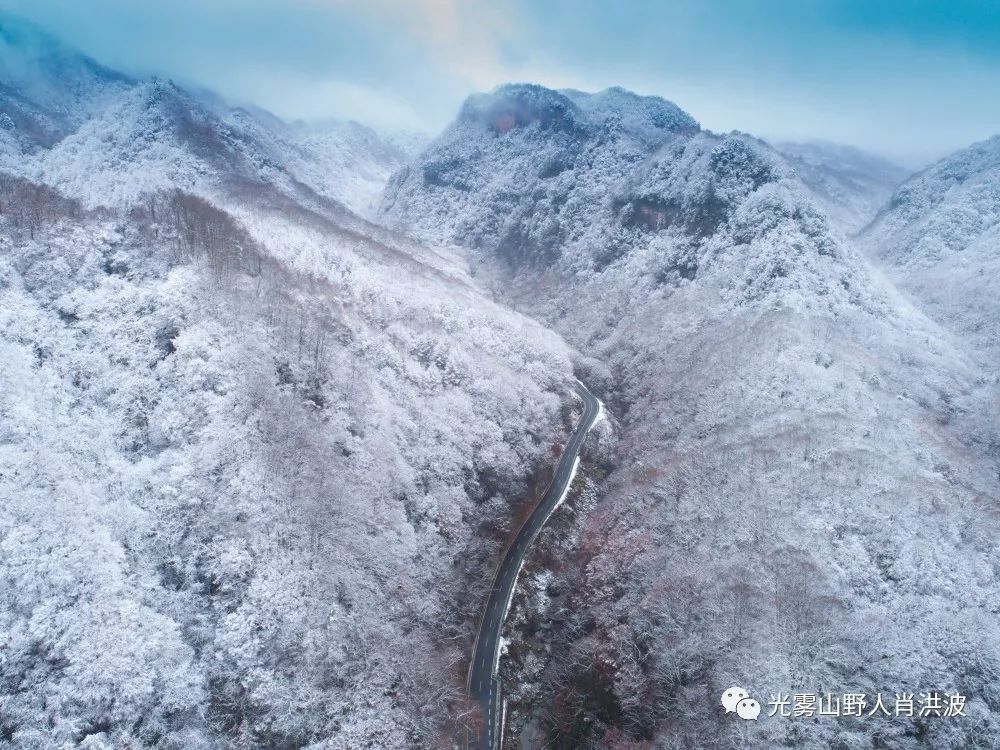 光雾山雪景航拍视频震撼出炉,真的太太太美了!