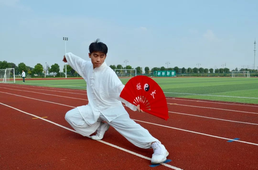 学习太极乐享人生丨上海枫叶国际学校太极扇社团成员学习感悟