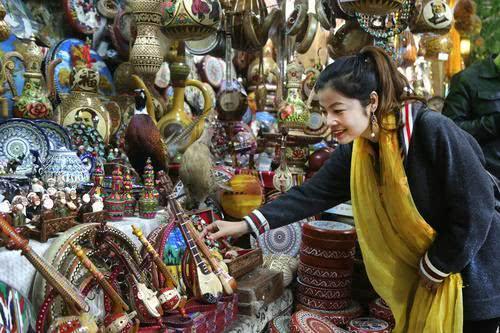 老年人跟團遊目的地人氣榜 烏魯木齊排第五 旅行 第2張