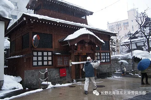 盤點位於溫泉鄉懷裡的日本滑雪場，這些地方才是溫泉+滑雪的最佳搭檔之地 旅行 第3張