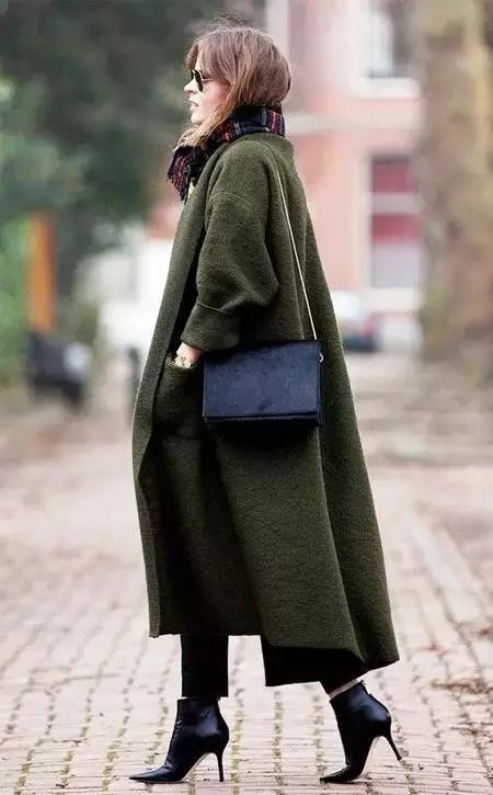 今年秋冬最最時髦流行色——軍綠色，你會穿嗎？ 時尚 第19張