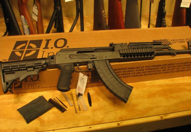 美国枪械公司针对ak47而研制的改进型