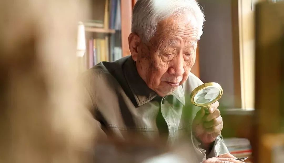 束怀瑞:一位"苹果院士'的70年