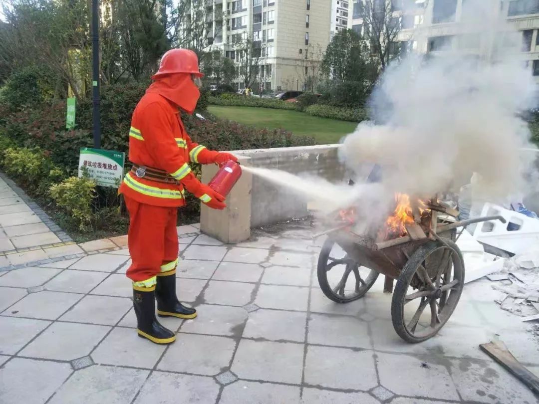 宛陵湖新城消防演习现场