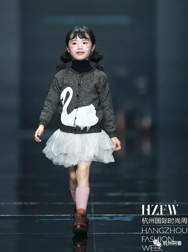 2019ss杭州国际时尚周day10又一个童模欢乐节日超百图