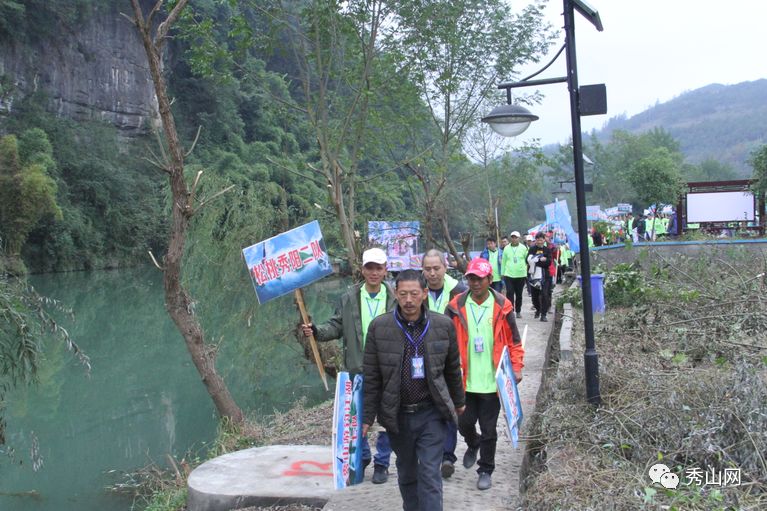 今天,这么多钓鱼高手齐聚石耶镇鱼梁村!速度围观