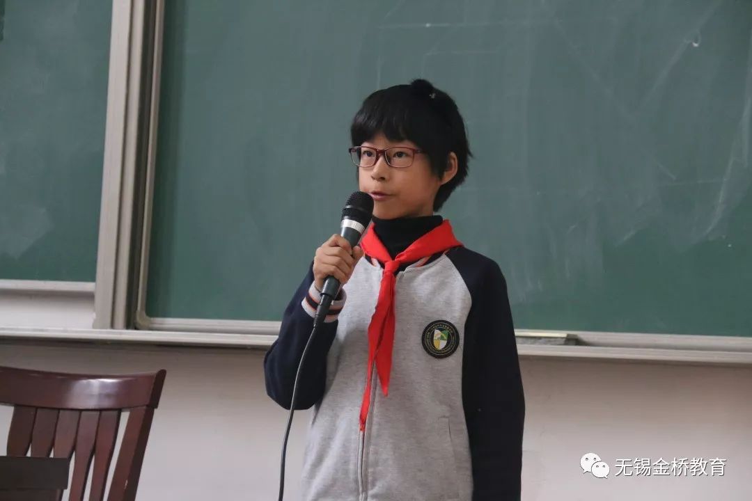 之光"校园"十佳小主持人"名单金 奖张宸菲苏香瑜银 奖顾唯宁钱秋亦金