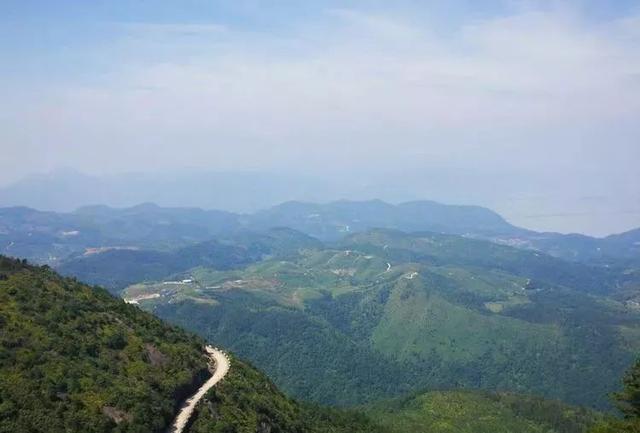 宁德有一山,山峰峻峭入云,远望如天马昂首~_白马山