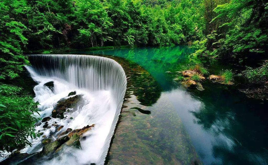 荔波樟江风景名胜区位于荔波县境内,总面积118.8平方公里.